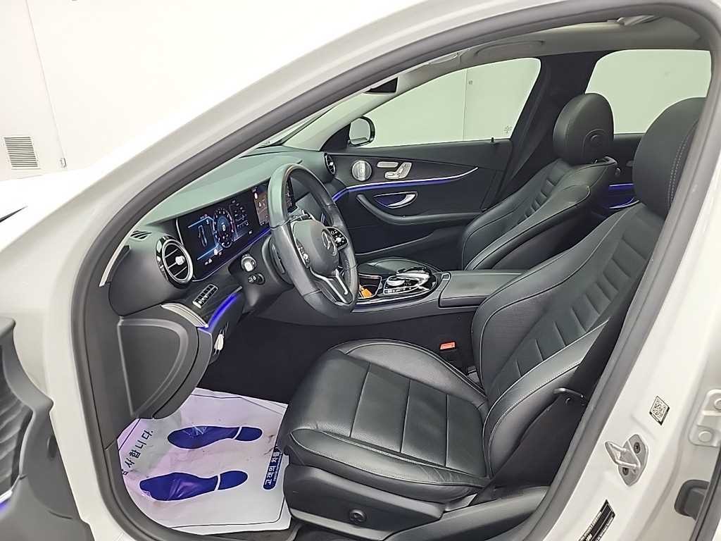 벤츠 E 클래스 E-클래스 W213 E300 아방가르드 이미지 11