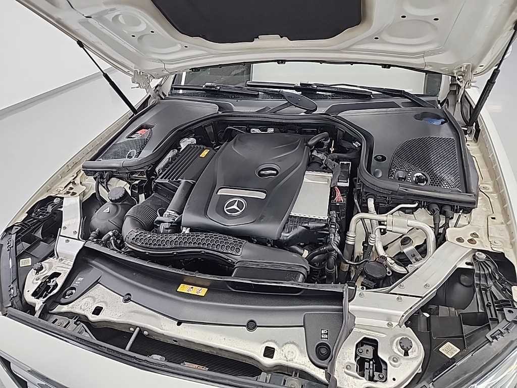 벤츠 E 클래스 E-클래스 W213 E300 아방가르드 이미지 5