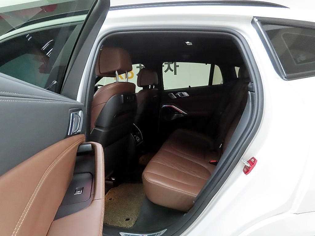 BMW X6 X6 (G06) M50i 이미지 13