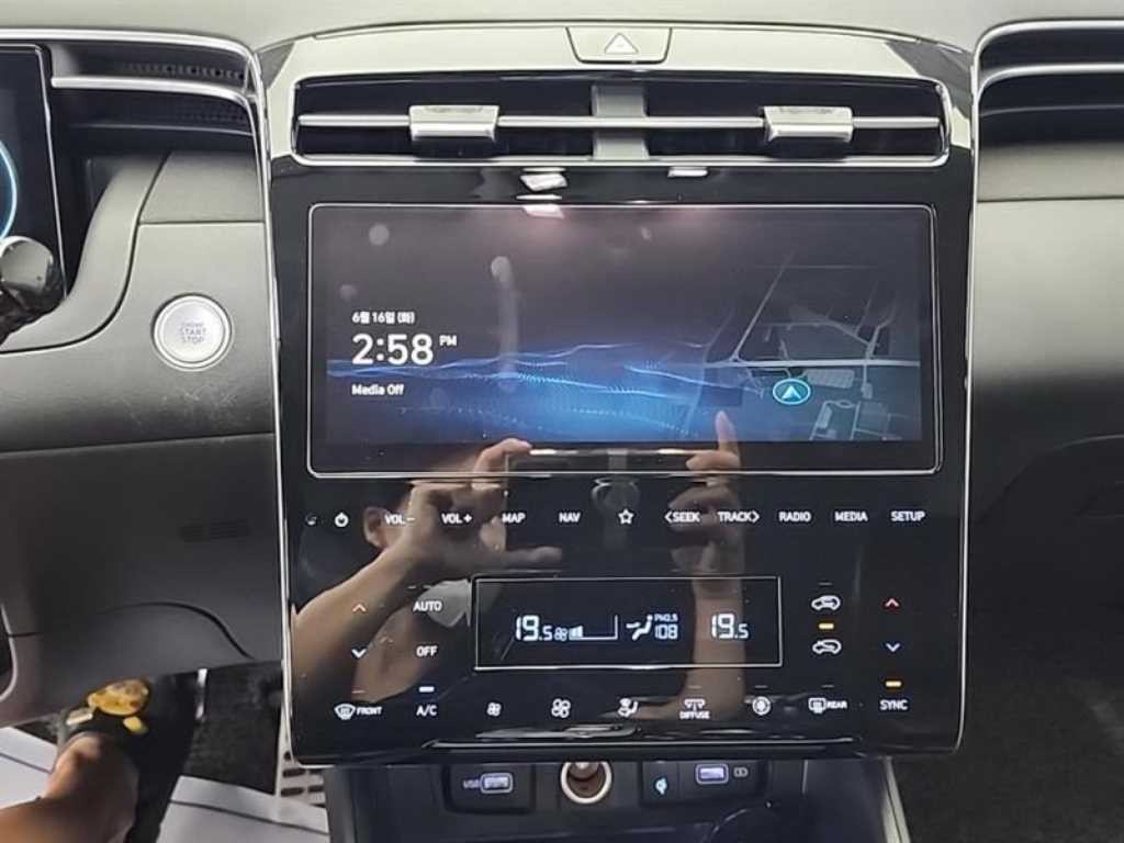 현대 투싼 투싼 (NX4) 가솔린 1.6 터보 2WD 인스퍼레이션 이미지 10
