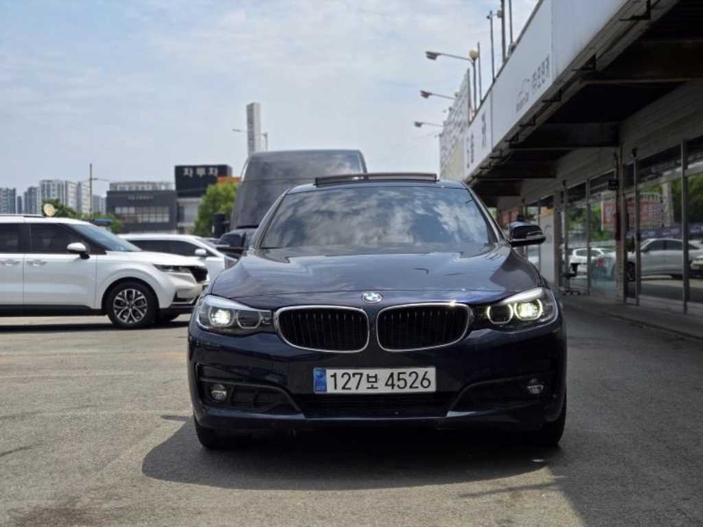 BMW 그란투리스모 3시리즈 GT (F34) GT 320D 프리미엄 이미지 1
