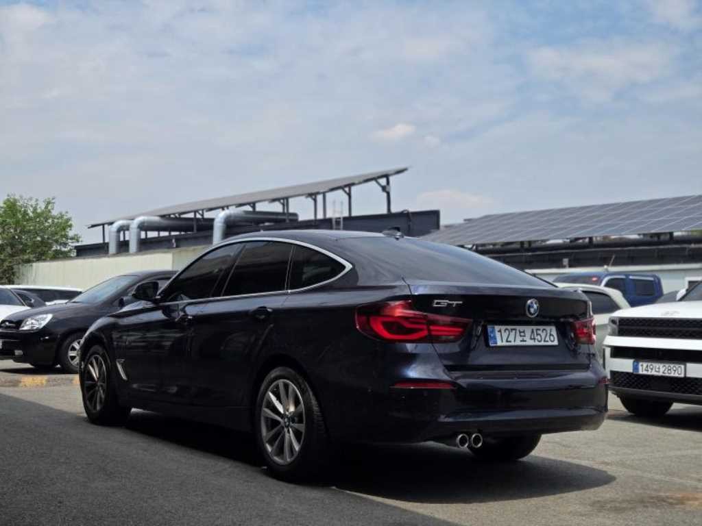 BMW 그란투리스모 3시리즈 GT (F34) GT 320D 프리미엄 이미지 3
