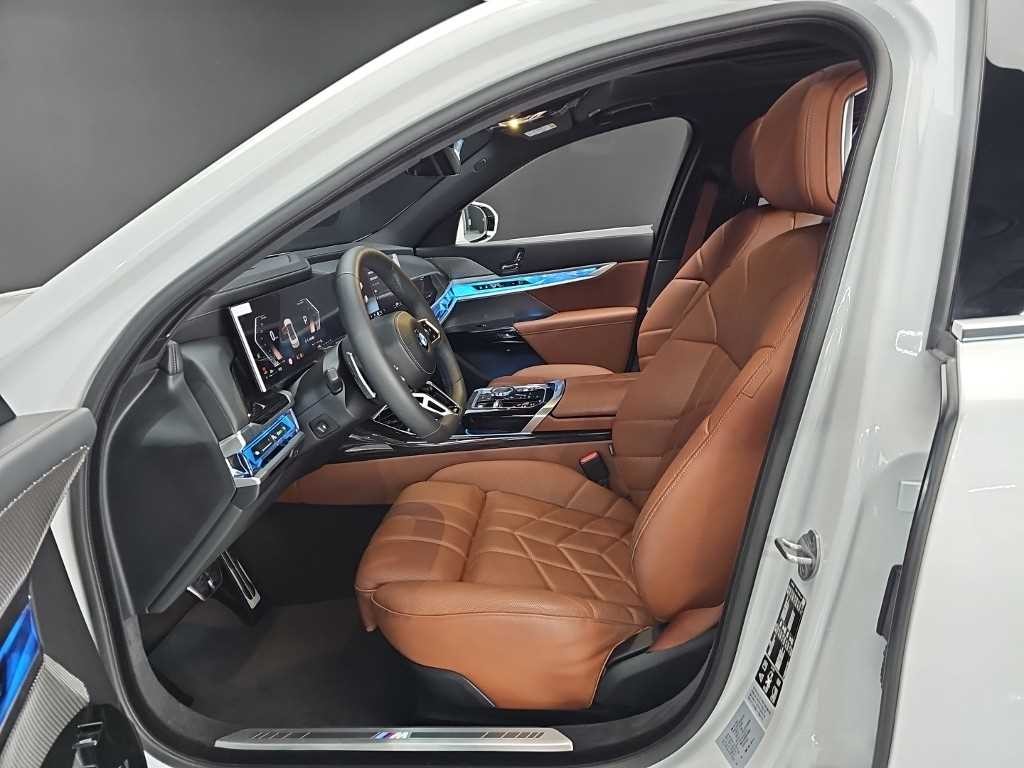 BMW 7시리즈 7시리즈 (G70) 740i xDrive M 스포츠 이미지 11