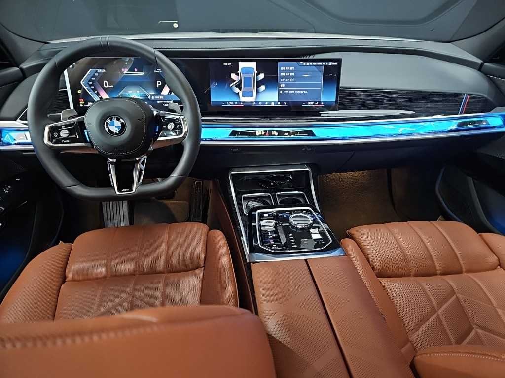 BMW 7시리즈 7시리즈 (G70) 740i xDrive M 스포츠 이미지 7