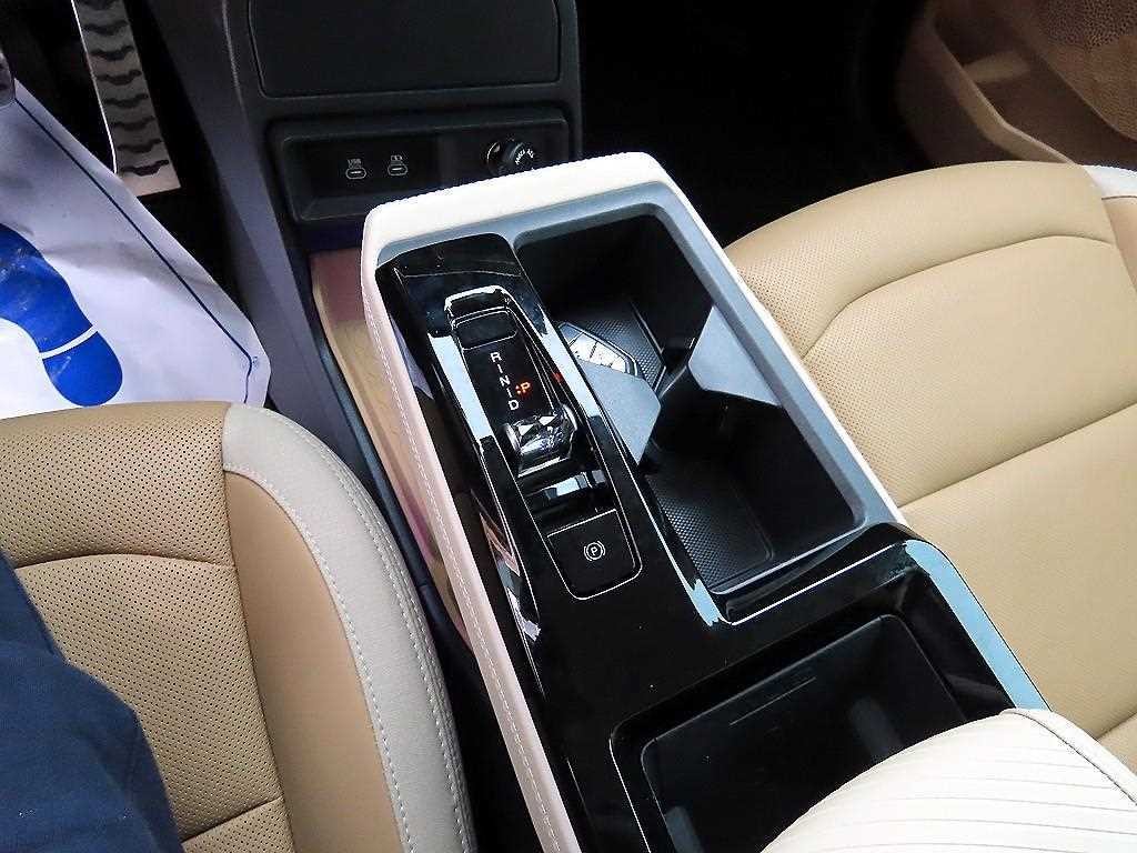KG모빌리티(쌍용) 액티언 액티언(J120) 2WD S7 이미지 10