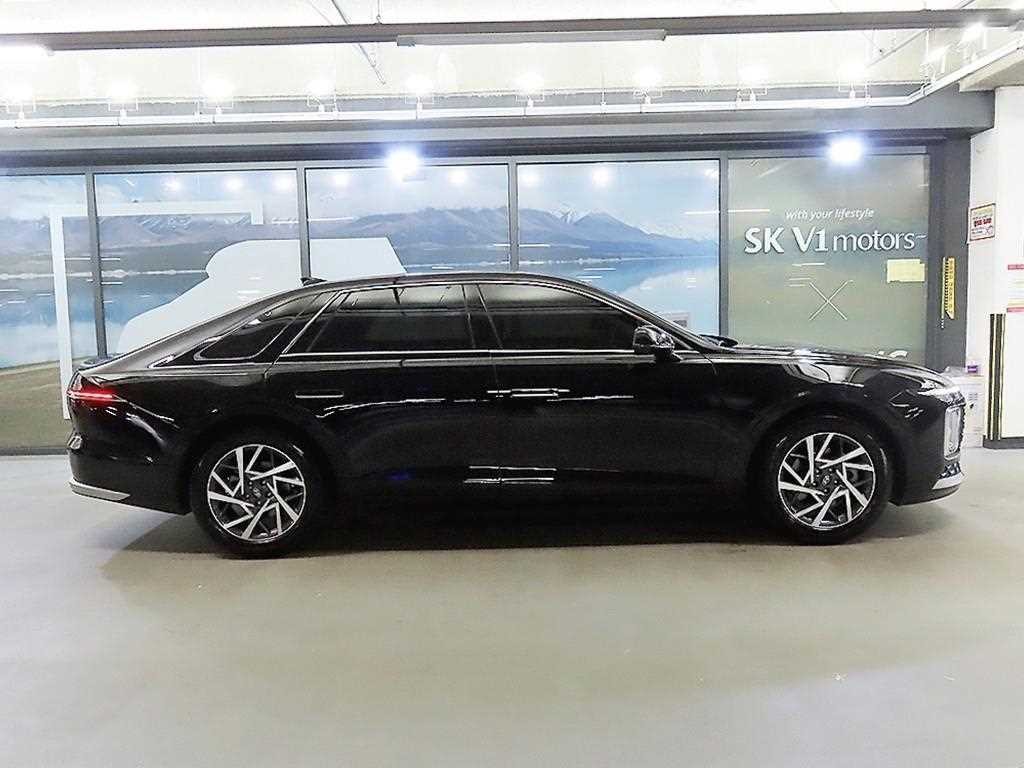 현대 그랜저 그랜저 (GN7) 가솔린 2.5 2WD 익스클루시브 이미지 3