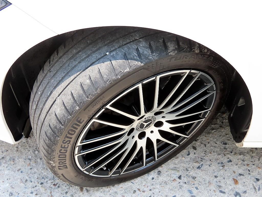 벤츠 C 클래스 C클래스 W206 C300 4MATIC 아방가르드 이미지 20