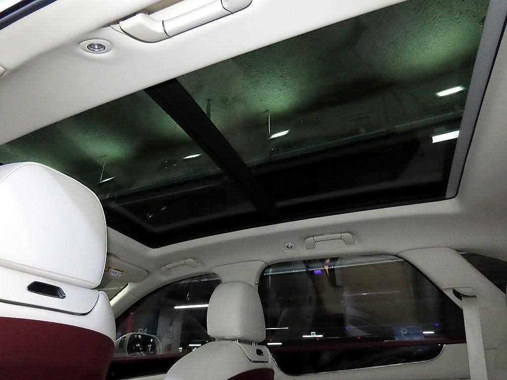 벤틀리 벤테이가 4.0 V8 이미지 15