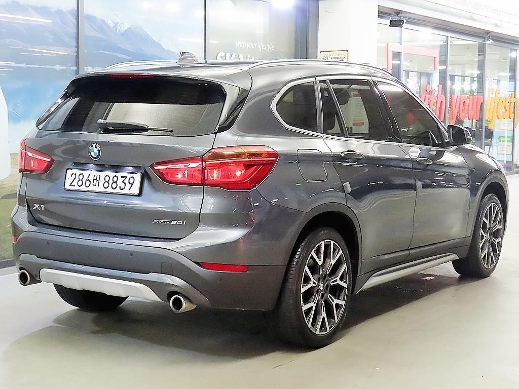 BMW X1 X1 (F48) xDrive 20i xLine 스페셜에디션 이미지 4