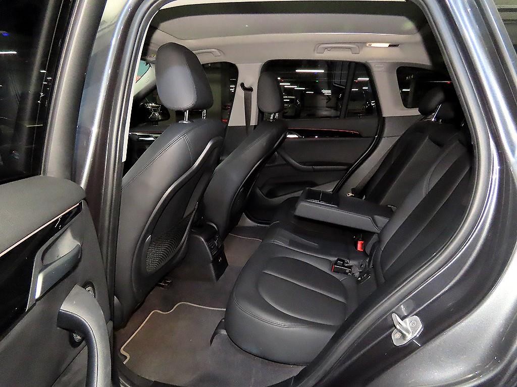 BMW X1 X1 (F48) xDrive 20i xLine 스페셜에디션 이미지 7