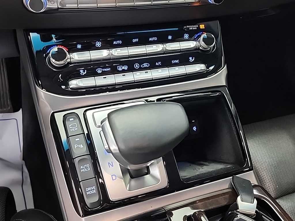 제네시스 EQ900 3.8 GDI AWD 프리미엄 럭셔리 이미지 8