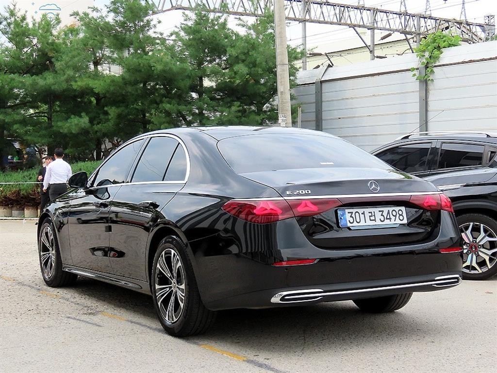 벤츠 E 클래스 E-클래스 W214 E200 아방가르드 이미지 3