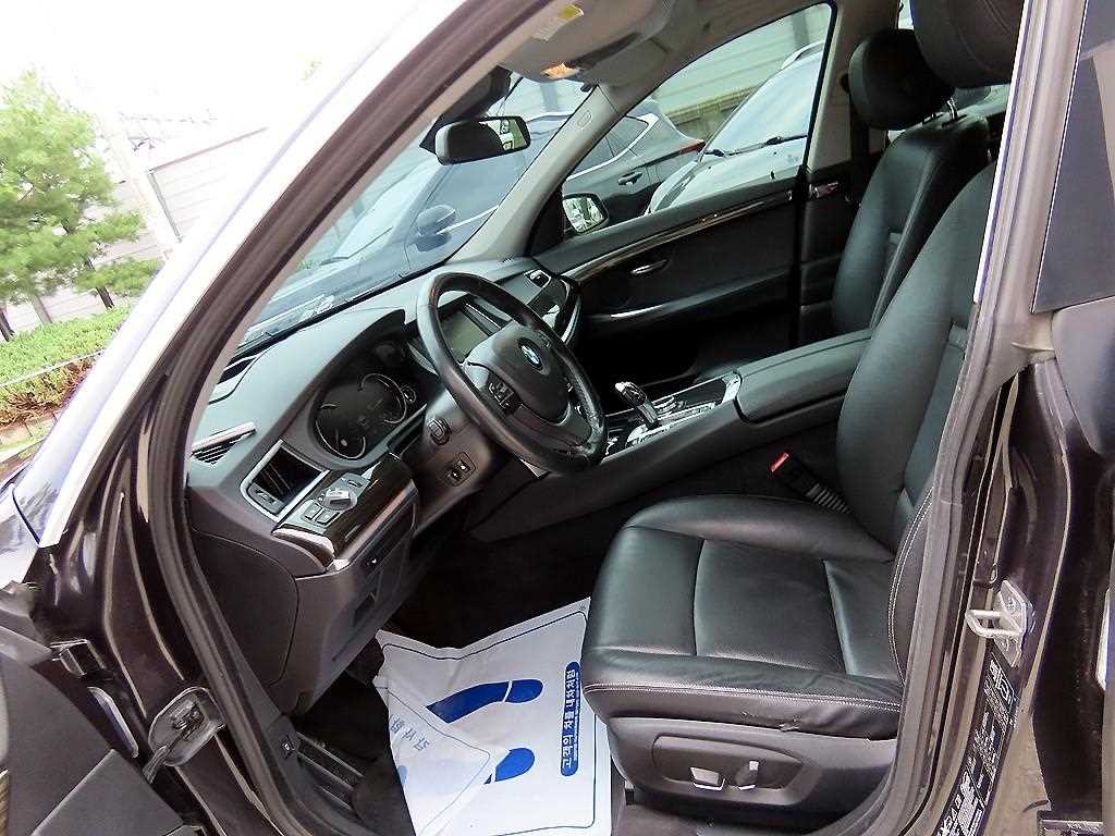 BMW 그란투리스모 5시리즈 GT (F07) GT 30d xDRIVE 이미지 5