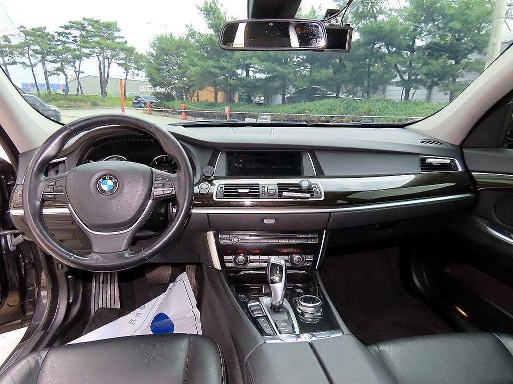 BMW 그란투리스모 5시리즈 GT (F07) GT 30d xDRIVE 이미지 7