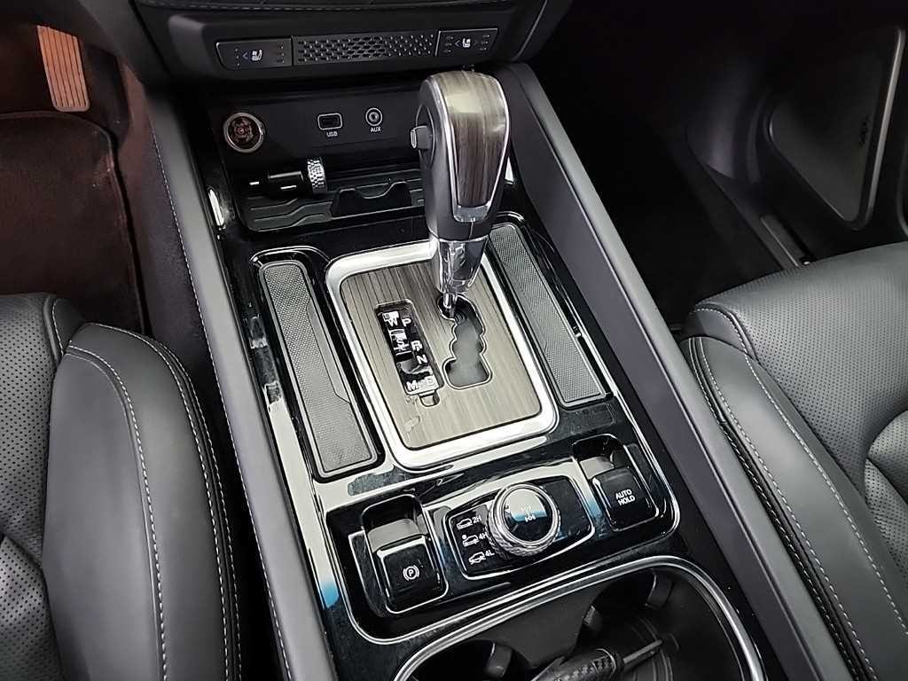 KG모빌리티(쌍용) 렉스턴 G4렉스턴 디젤 2.2 4WD 유라시아 에디션 이미지 8