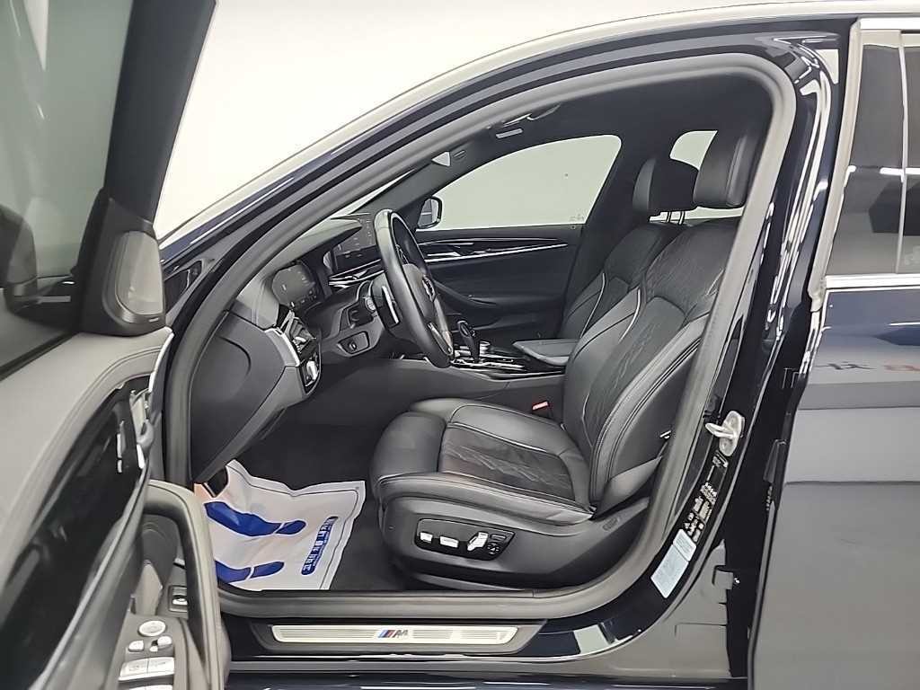 BMW 5시리즈 5시리즈 (G30) 530i xDrive M 스포츠 이미지 11