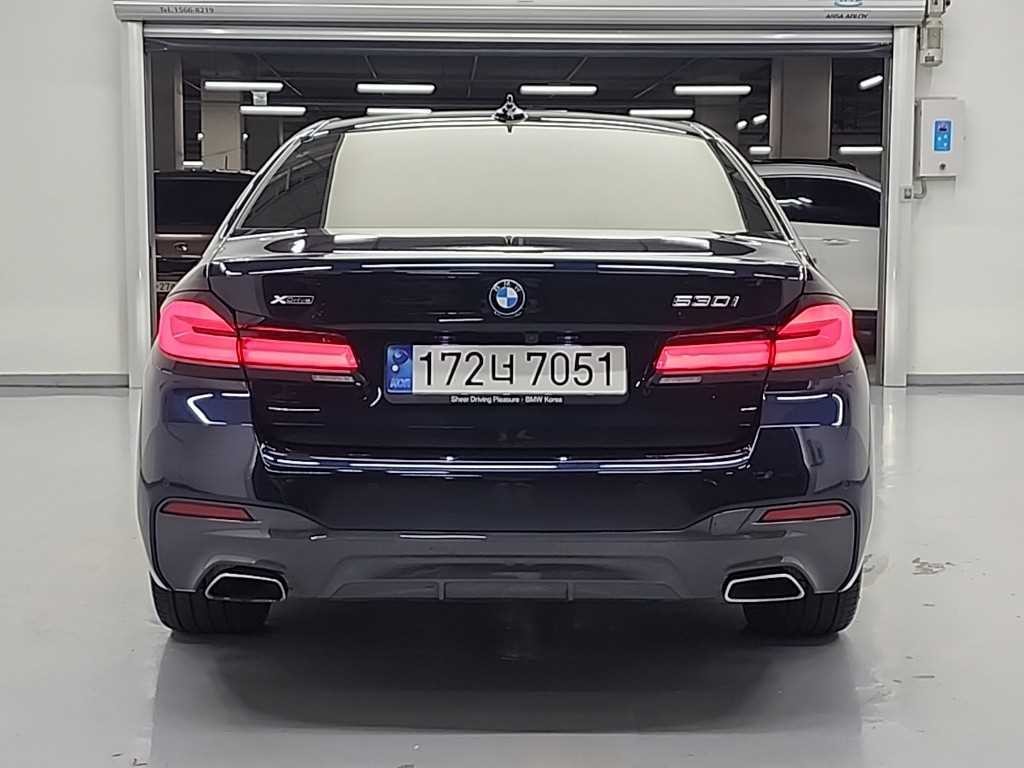 BMW 5시리즈 5시리즈 (G30) 530i xDrive M 스포츠 이미지 3