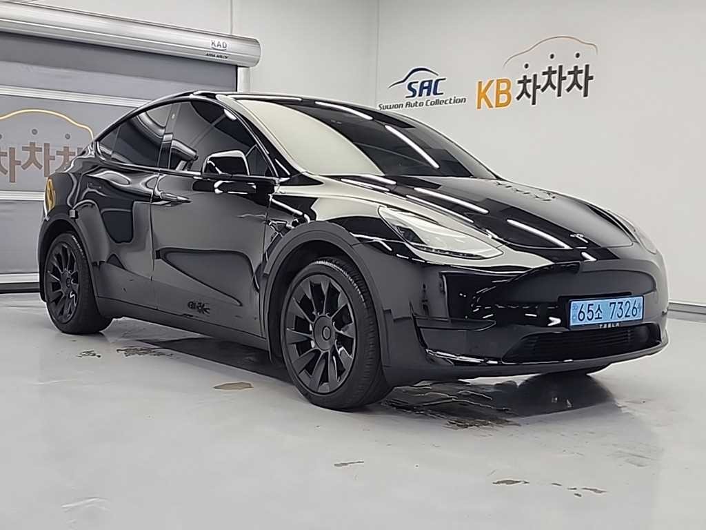 테슬라 모델 Y RWD 이미지 4