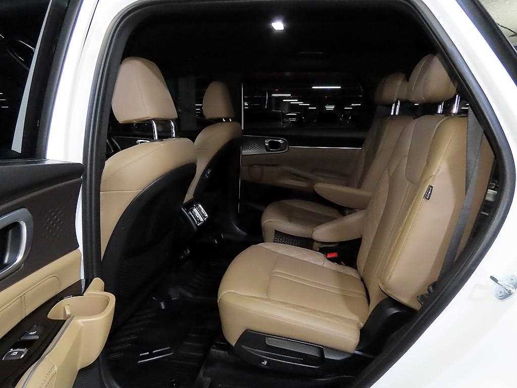 기아 쏘렌토 더 뉴 쏘렌토 4세대 하이브리드 1.6T 4WD 시그니처 그래비티 이미지 7