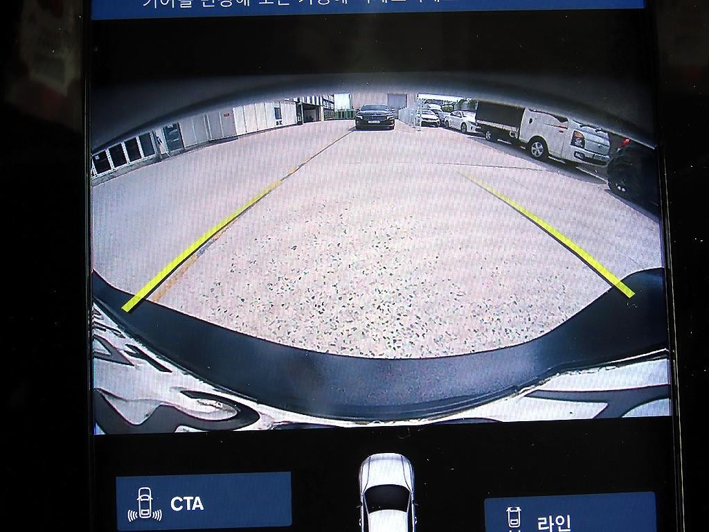 볼보 XC40 B4 AWD R-디자인 이미지 13