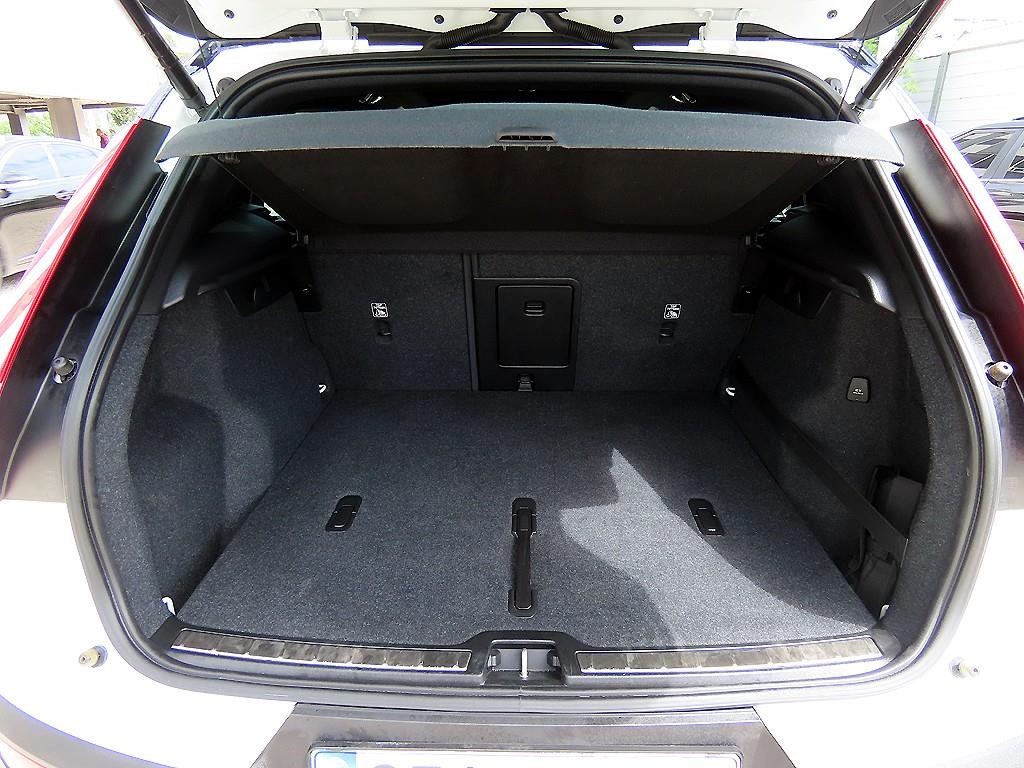 볼보 XC40 B4 AWD R-디자인 이미지 18