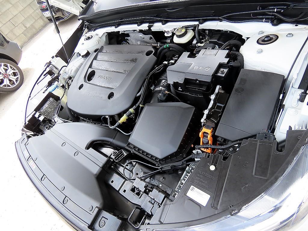 볼보 XC40 B4 AWD R-디자인 이미지 19