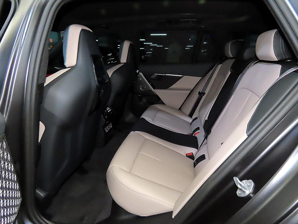 BMW 5시리즈 M5 7세대 4.4 투어링 이미지 7