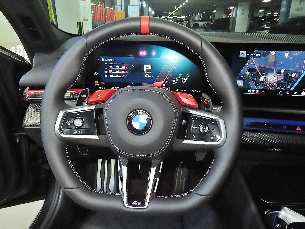 BMW 5시리즈 M5 7세대 4.4 투어링 이미지 8
