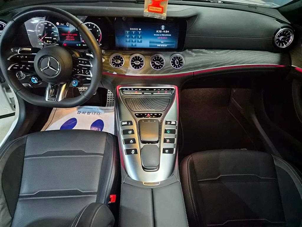 벤츠 AMG GT 4도어 43 4MATIC+ 이미지 10