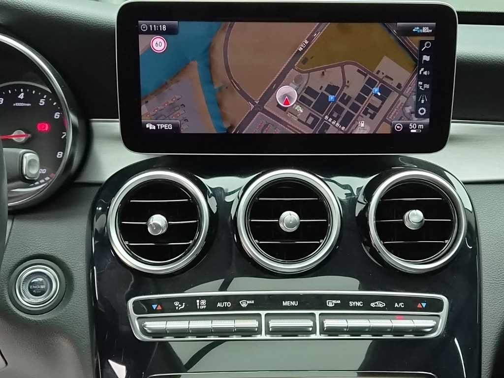 벤츠 C 클래스 C클래스 W205 C200 아방가르드 이미지 12