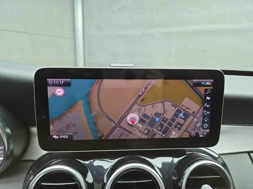 벤츠 C 클래스 C클래스 W205 C200 아방가르드 이미지 13