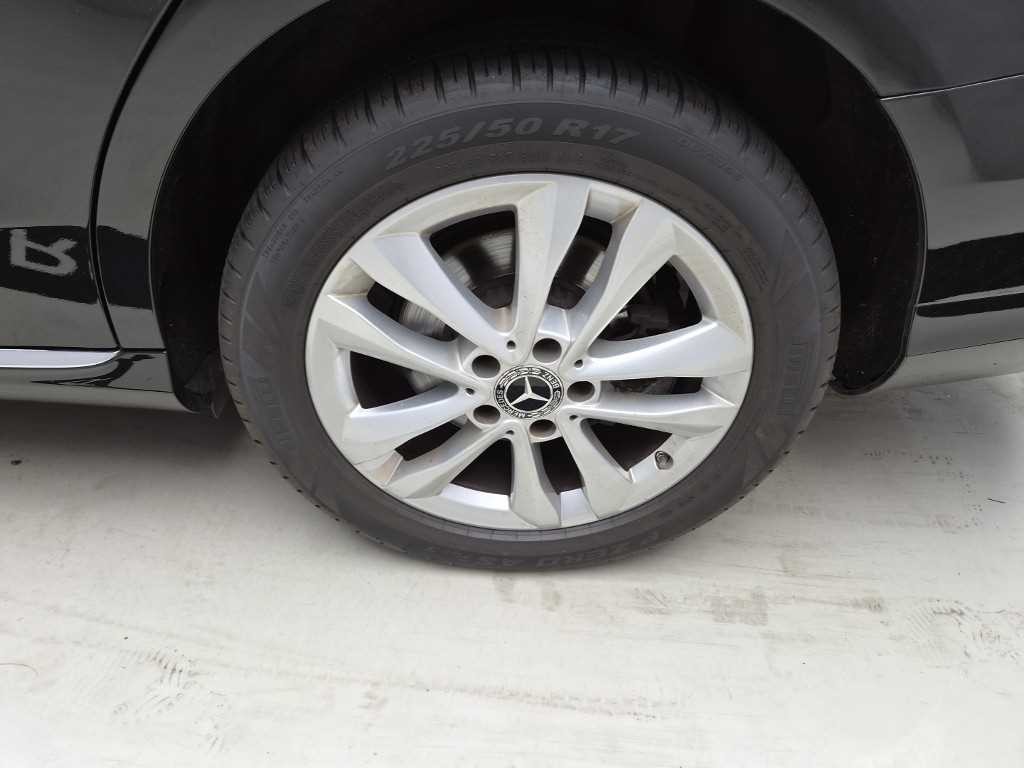 벤츠 C 클래스 C클래스 W205 C200 아방가르드 이미지 18