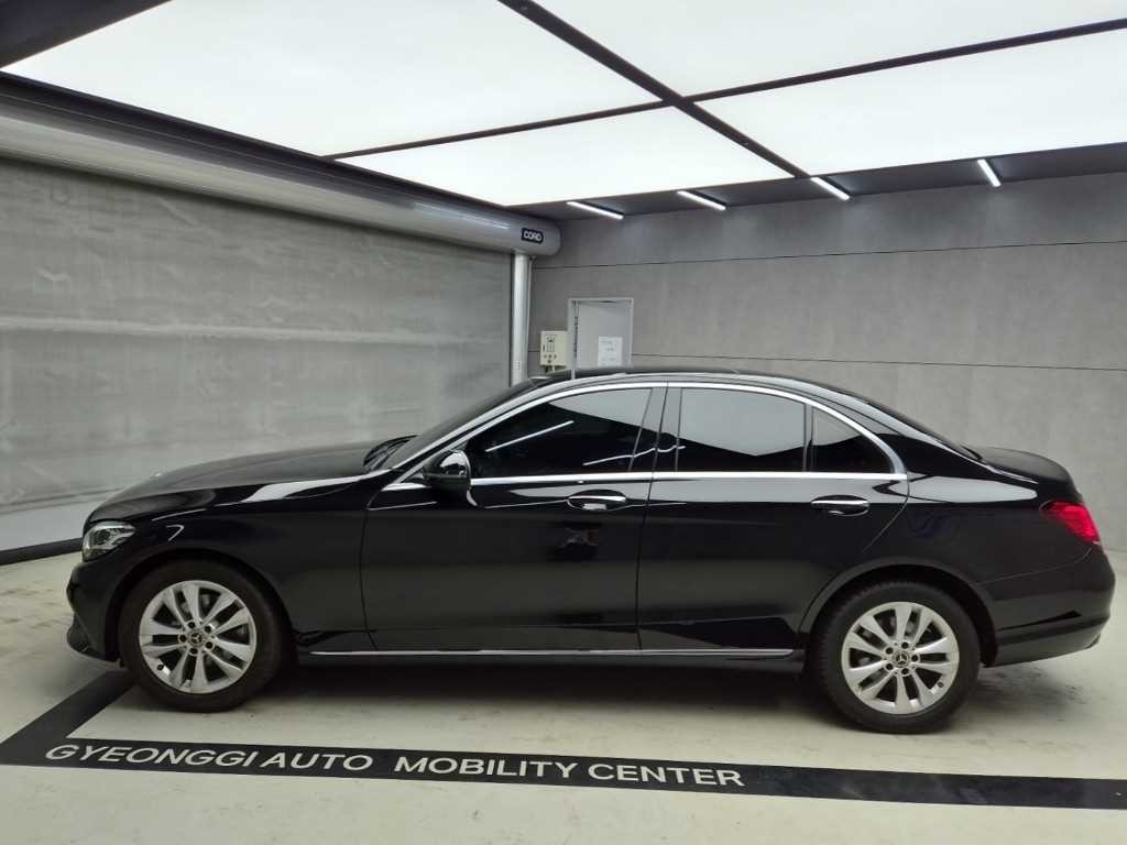 벤츠 C 클래스 C클래스 W205 C200 아방가르드 이미지 4