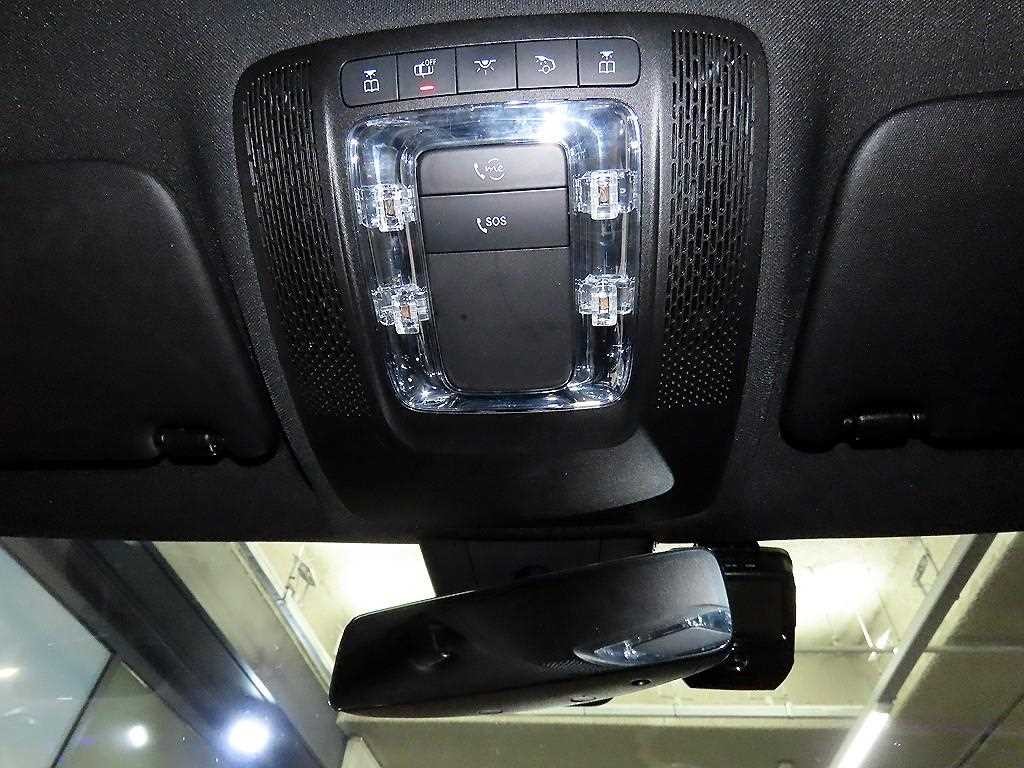 벤츠 A 클래스 A클래스 W177 A220 세단 이미지 16