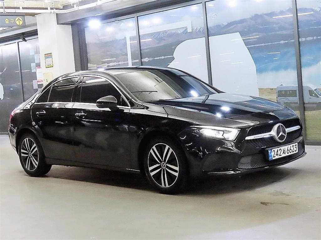 벤츠 A 클래스 A클래스 W177 A220 세단 이미지 2