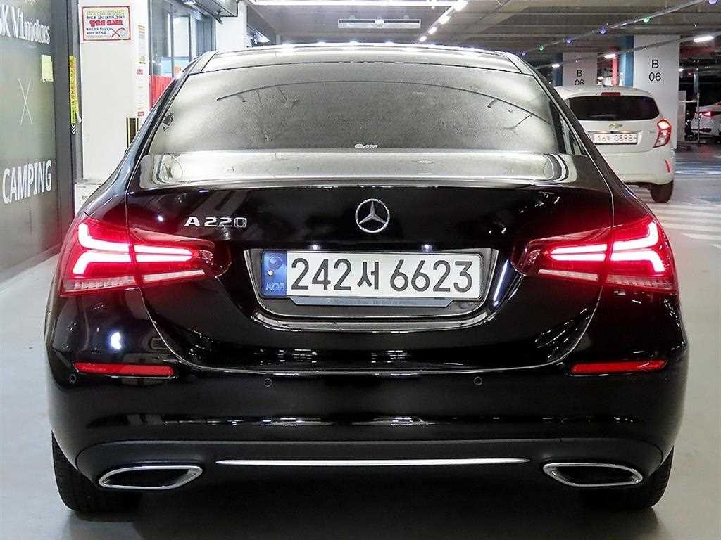 벤츠 A 클래스 A클래스 W177 A220 세단 이미지 6