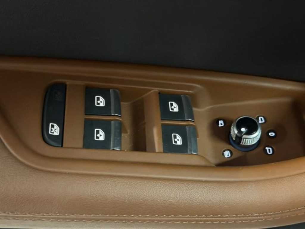 아우디 A4 A4 (B9) 45 TFSI 콰트로 프리미엄 이미지 15