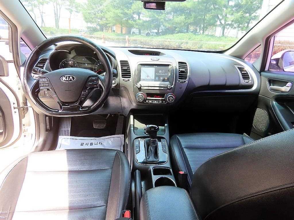 기아 K3 더뉴 K3 1.6 GDI 프레스티지 이미지 7