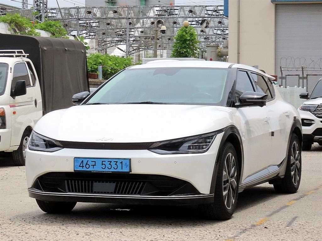 기아 EV6 롱레인지 어스 이미지 3