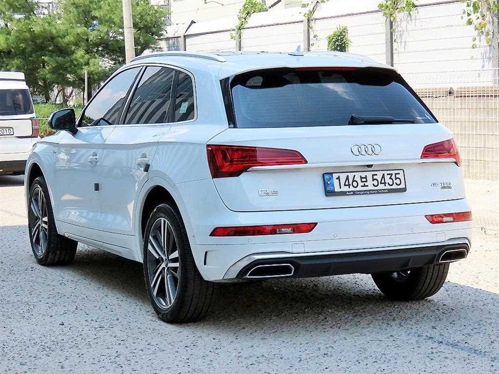 아우디 Q5 Q5 (FY) 45 TFSI 콰트로 프리미엄 이미지 3