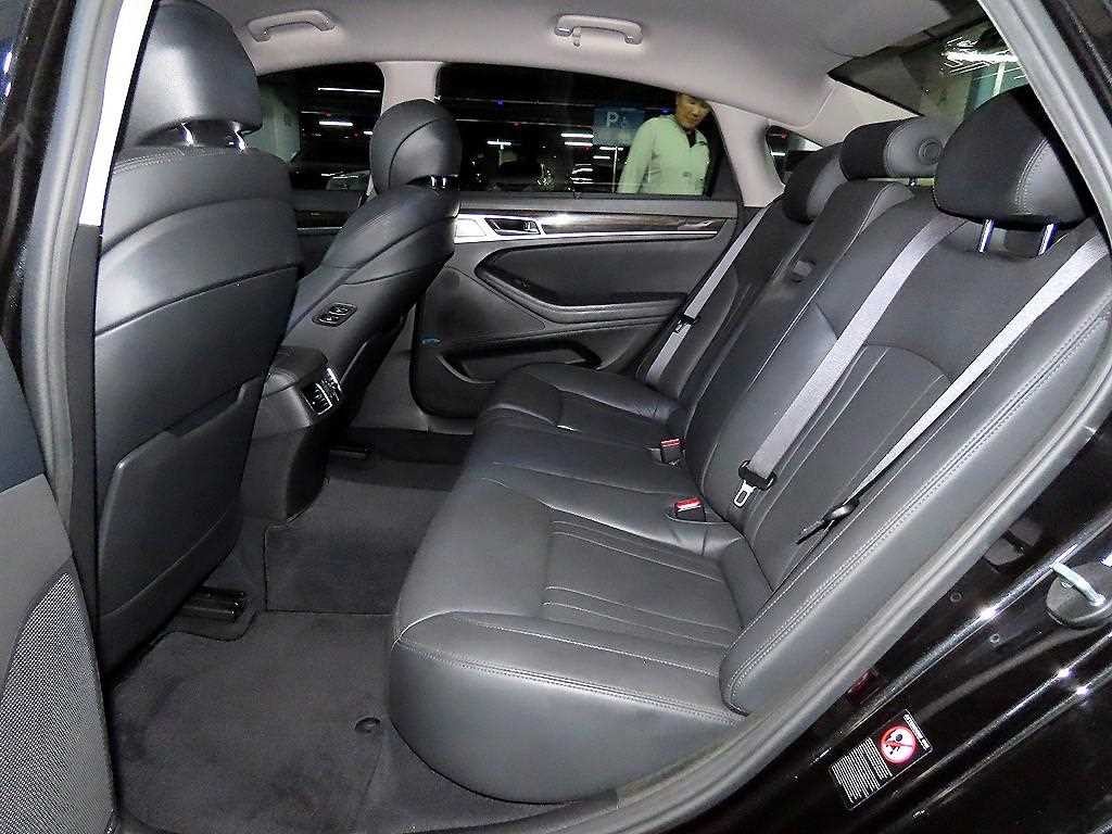 제네시스 G80 3.3 GDI AWD 프리미엄 럭셔리 이미지 7