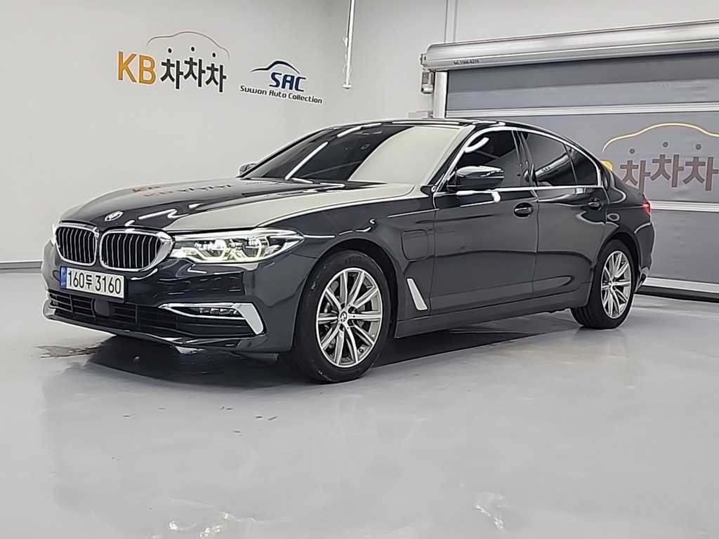 BMW 5시리즈 5시리즈 (G30) 530e 럭셔리 플러스 이미지 1