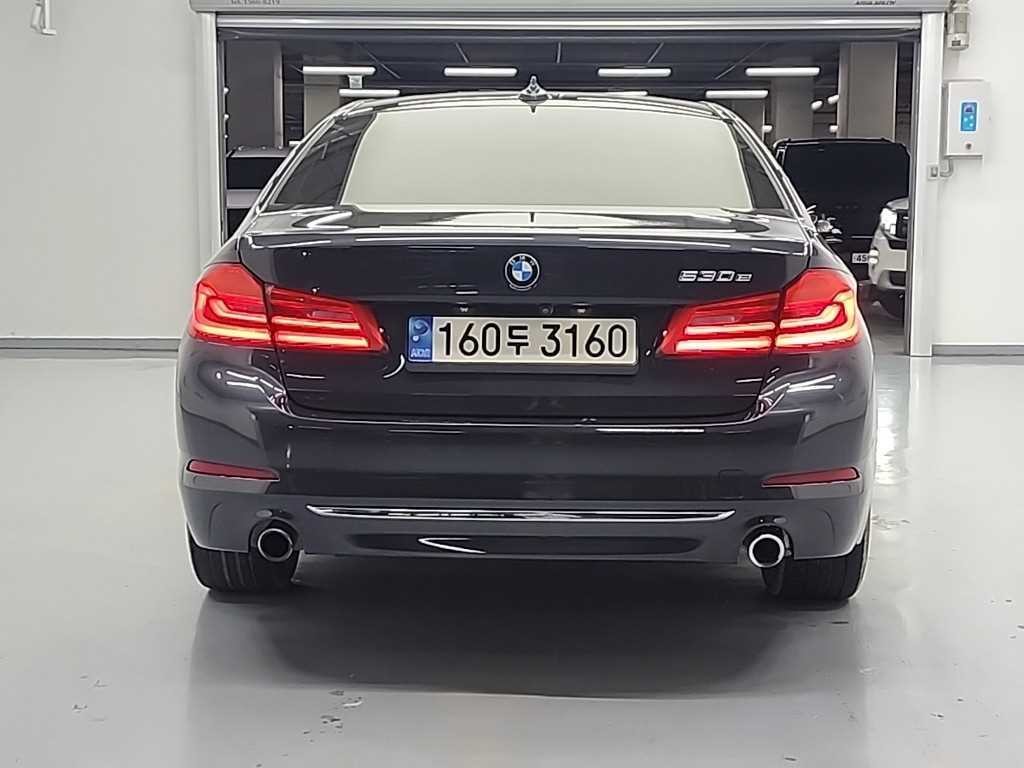 BMW 5시리즈 5시리즈 (G30) 530e 럭셔리 플러스 이미지 3