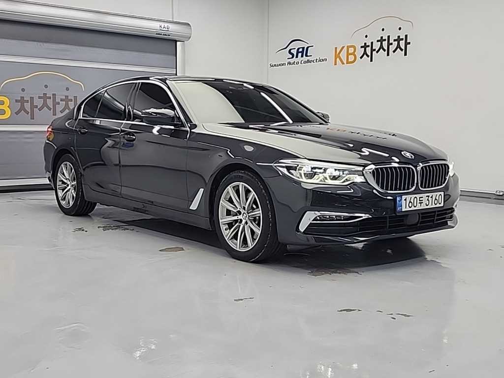 BMW 5시리즈 5시리즈 (G30) 530e 럭셔리 플러스 이미지 4