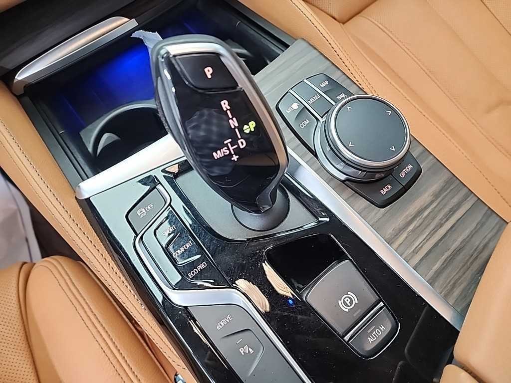 BMW 5시리즈 5시리즈 (G30) 530e 럭셔리 플러스 이미지 8