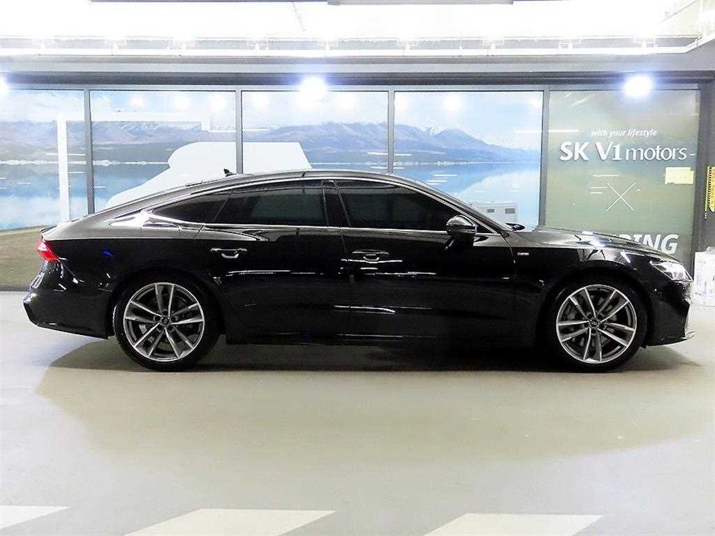 아우디 A7 A7 (4K) 55 TFSI 콰트로 프리미엄 이미지 3