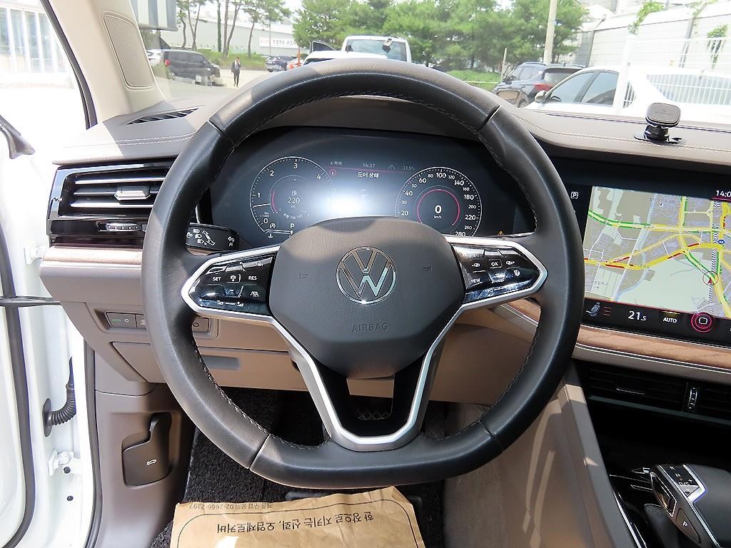폭스바겐 투아렉 투아렉 3세대 3.0 TDI 프레스티지 이미지 8