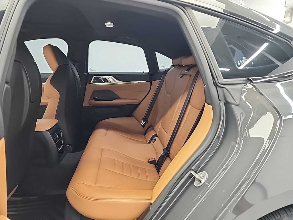 BMW i4 eDrive 40 M 스포츠 프로 이미지 12