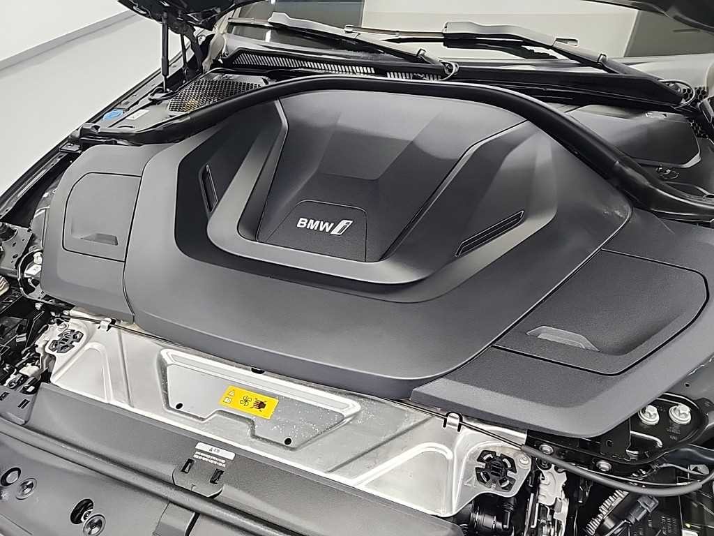 BMW i4 eDrive 40 M 스포츠 프로 이미지 5