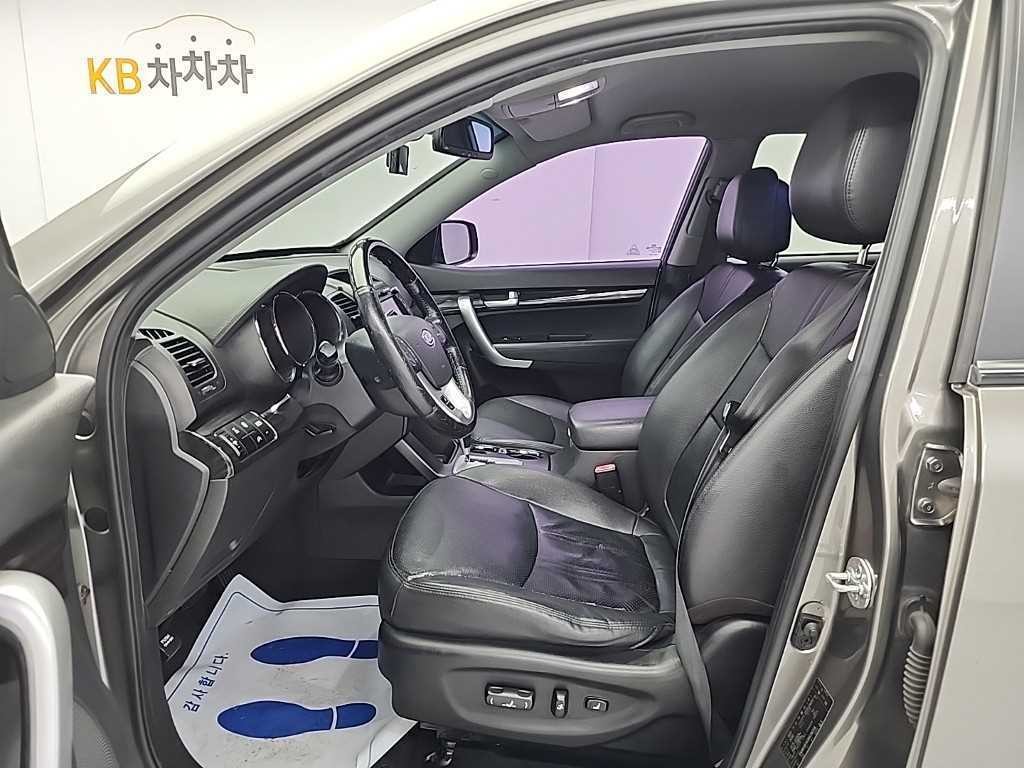 기아 쏘렌토 쏘렌토 R 디젤 4WD 2.2 TLX 최고급형 이미지 11